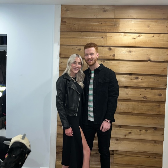 ELLA - Picture 6 of 8